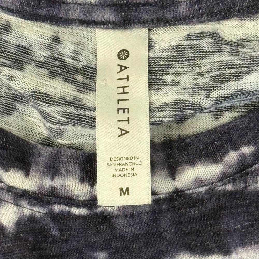 Athleta Dark Blue & White Stripes Tie Dye Sleeveless Breezy Tank Top Medium - Picture 4 of 6